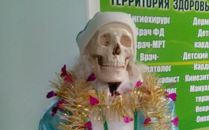 Врач перечислила неочевидные причины неприятного запаха изо рта