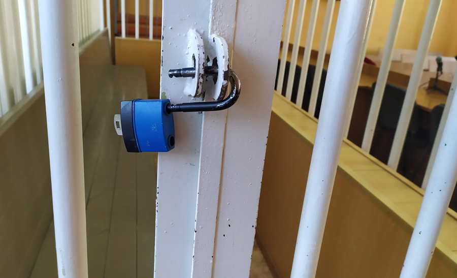 Сын избил свою 90-летнюю мать в Новосибирской области