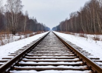 Из-за схода вагонов на Транссибе задерживаются поезда из Москвы в сторону Новосибирска