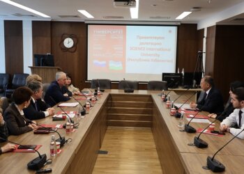 Узбекских врачей будут учить в Новосибирске? НГУ обсуждает запуск медпрограмм для студентов из Андижана