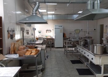 Врачи Новосибирска перечислили признаки анорексии у подростков