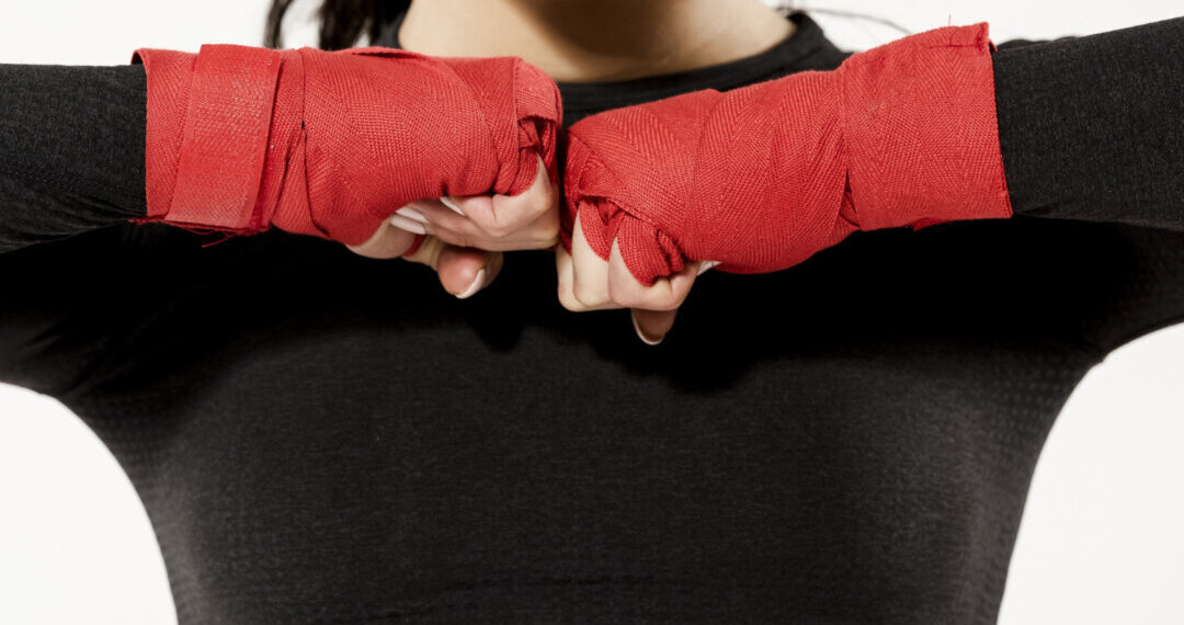 Минспорта официально признало женские смешанные единоборства видом спорта