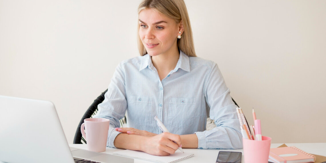 Банк зовет стажеров попробовать себя в качестве сотрудника банка в головном офисе