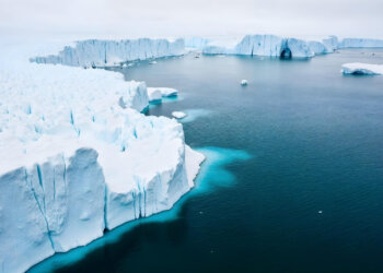 Учёные выяснили, где можно найти древнейший лёд возрастом до 2 млн лет