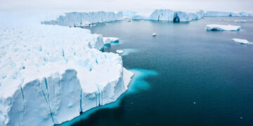 Учёные выяснили, где можно найти древнейший лёд возрастом до 2 млн лет