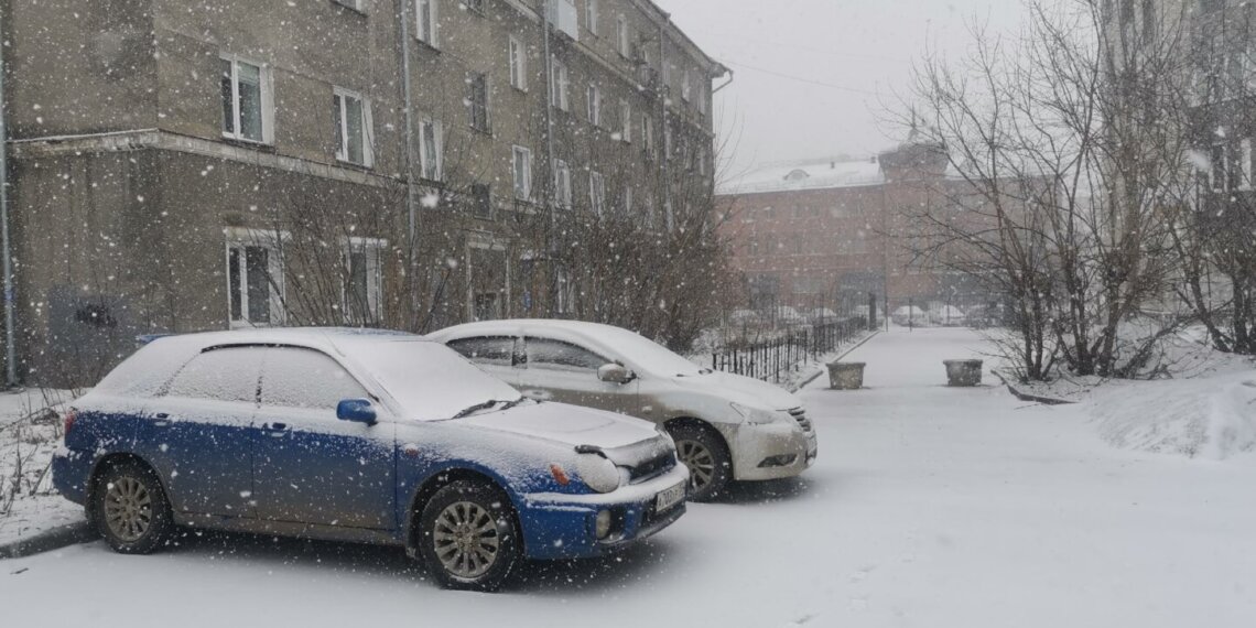 Мокрый снег и плюсовая температура не покинут Новосибирскую область в ближайшие дни