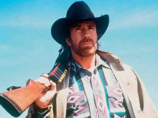 Умер Чак Норрис: легенда боевых искусств и звезда боевиков ушёл из жизни