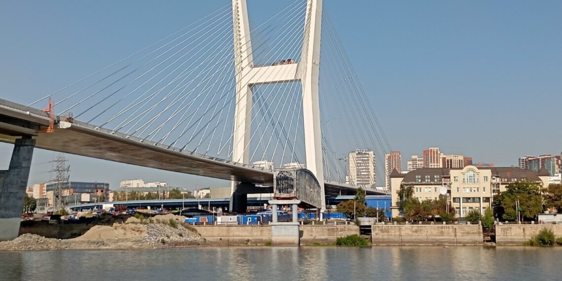 Областные власти ищут консультантов для общения с концессионером четвёртого моста через Обь