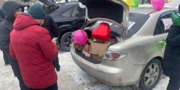 В Новосибирске пресекли нелегальную торговлю цветами: изъято более 800 растений