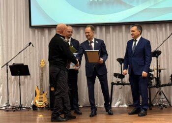 Наш комфорт – их работа: 34 сотрудника новосибирского Горводоканала отмечены наградами