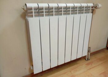 Батареи в домах новосибирцев продолжат остывать