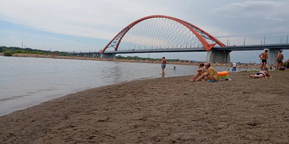 На Бугринском мосту в Новосибирске обновят подсветку