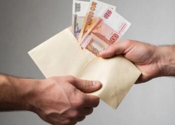 Банки ужесточат отношение к «серым» доходам клиентов