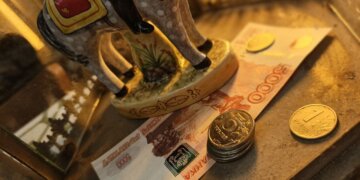 В Новосибирской области за год выявили 52 поддельные купюры