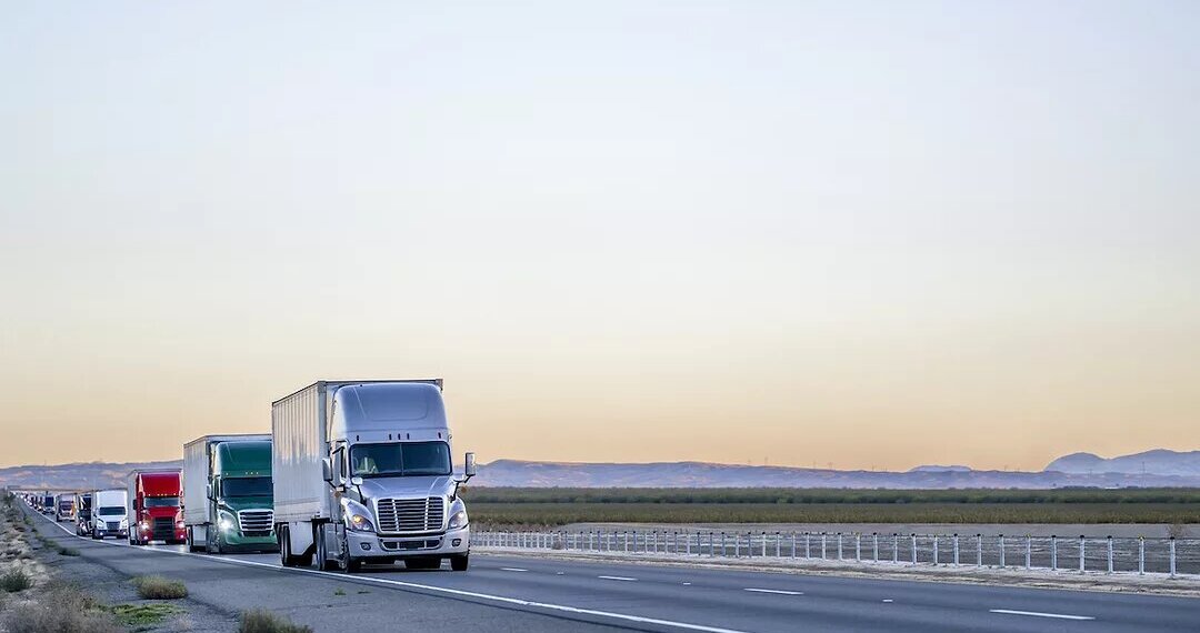 В Новосибирске введут ряд ограничений для грузовиков