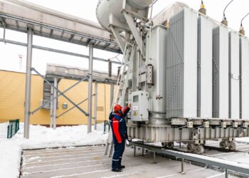 «Россети Новосибирск» обеспечили электроснабжение нового производства высокопротеиновых кормов на птицефабрике