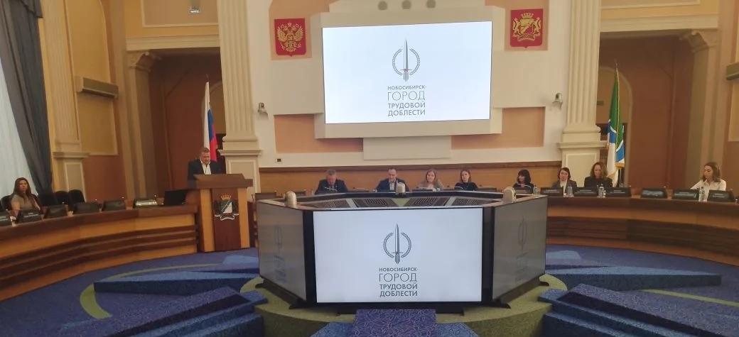 В Новосибирске депутаты обсудили ремонт мостов и утилизацию опасных отходов