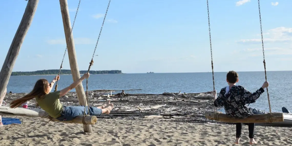 Можно потерять в деньгах: россиянам посоветовали не ходить в отпуск в мае