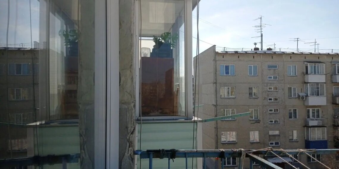 Новосибирцев будут штрафовать за захламлённые балконы