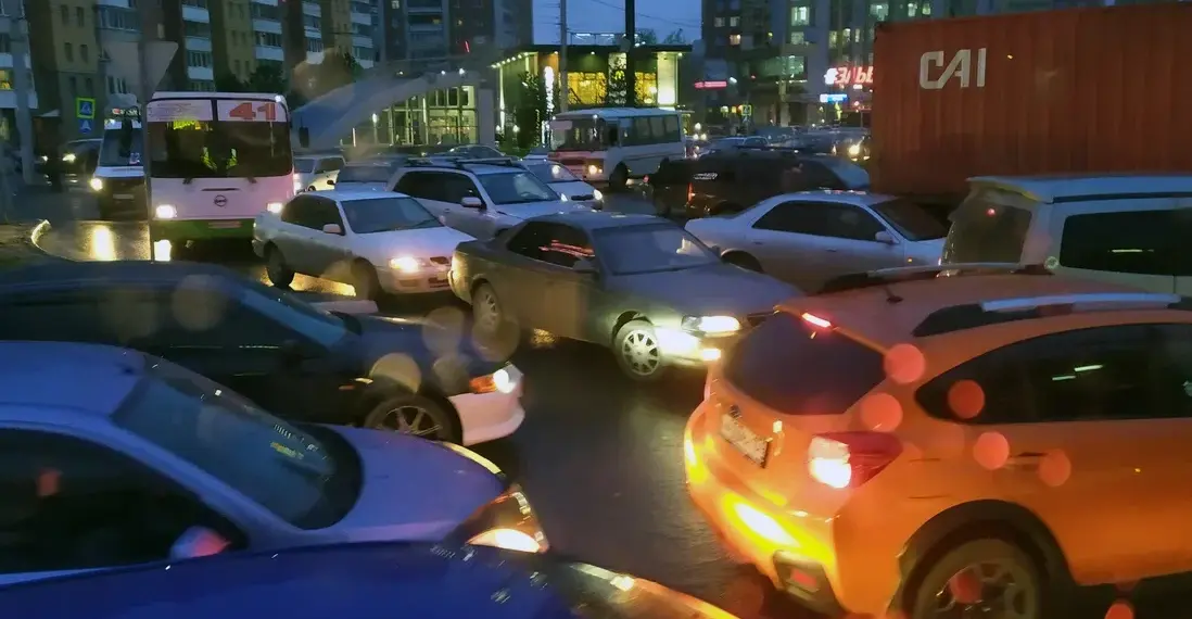 С 1 апреля водителей ждут новые правила и штрафы ГИБДД