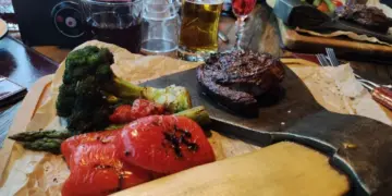 СК начал проверку после массового отравления в красноярской шашлычной