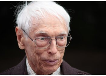 В новосибирском лицее заменят звонки на музыку Александра Зацепина