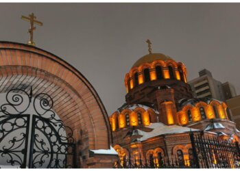 В Госдуме предложили штрафовать за изображения храмов без крестов