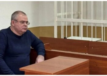 Директору новосибирской спортшколы дали 8,5 лет «строгача» за взятку и растрату