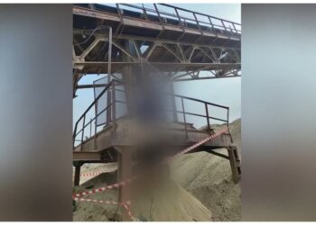 Рабочего из Красноярского края затянуло в барабан конвейера: мужчина скончался