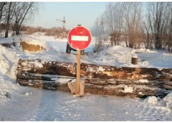 Омская прокуратура наказала администрацию райцентра за опасную переправу через Иртыш