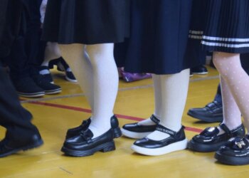 В Новосибирске стартует запись в первые классы — можно через Госуслуги