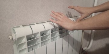 Более 50 домов в центре Новосибирска остались без тепла из-за аварии