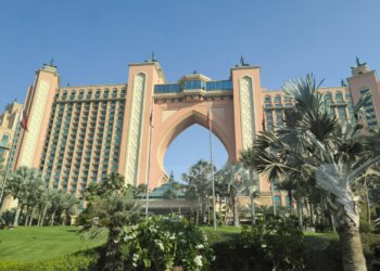 Возврат денег за туры на Ближний Восток займет до 30 дней: туроператоры просят о смягчении правил