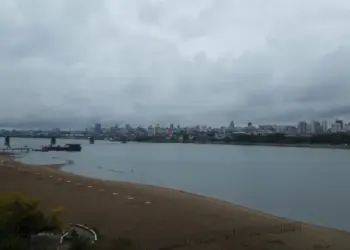 Он обещал вернутся: в центре Новосибирска пообещали возродить пляж, закрытый 5 лет назад