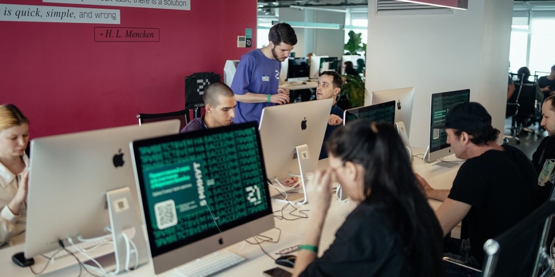 «Победа дала право на мнение»: как «Цифровой марафон» изменил жизнь студентки