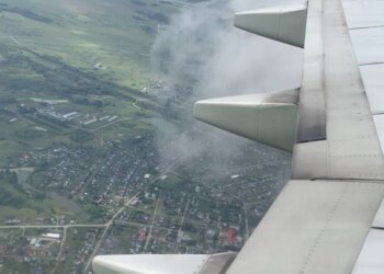 Россияне лишились огромной части транзитных перелётов из-за закрытия неба на Ближнем Востоке