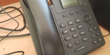 «Госуслуги» начали принимать жалобы на коллекторов