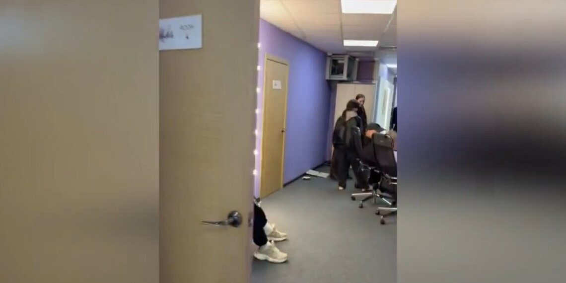 Под вывеской модельного агентства: в Новосибирске ликвидировали вебкам-студию с 12 комнатами