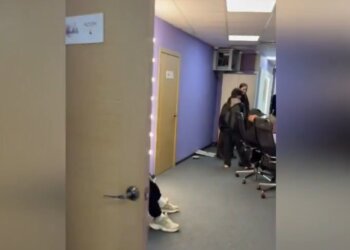 Под вывеской модельного агентства: в Новосибирске ликвидировали вебкам-студию с 12 комнатами