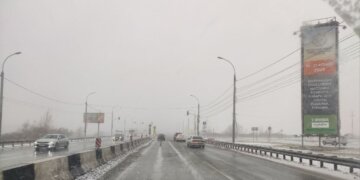 Крепкий ветер, ночные заморозки и мокрый снег ожидаются в Новосибирской области