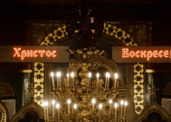 Максим Кудрявцев поздравил новосибирцев со Светлой Пасхой