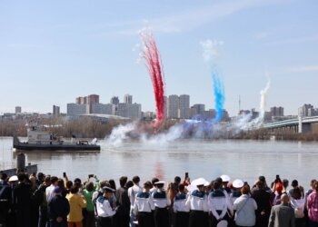 Парадом теплоходов в Новосибирске открыли сезон речной навигации