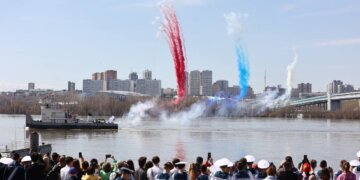 Парадом теплоходов в Новосибирске открыли сезон речной навигации