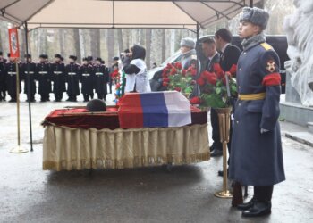 Новосибирские поисковики отправились под Ленинград для поиска безымянных героев