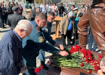 40 лет трагедии на Чернобыльской АЭС: на Алтае открыли памятник ликвидаторам аварии