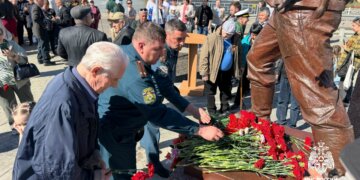 40 лет трагедии на Чернобыльской АЭС: на Алтае открыли памятник ликвидаторам аварии