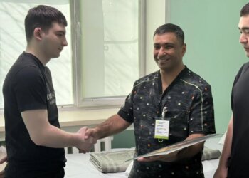 Новосибирские нейрохирурги спасли 22-летнего пациента с редкой «жемчужной» опухолью мозга