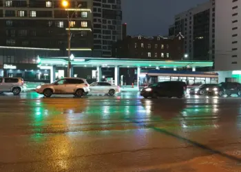 В Новосибирской области ужесточают наказание за продажу бензина несовершеннолетним