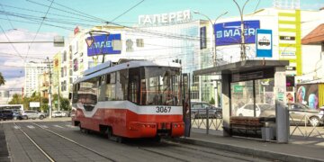 Мэр поручил усилить контроль за чистотой общественного транспорта в Новосибирске