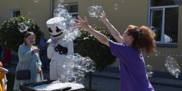 Новосибирцы смогут оформить путёвки в детские лагеря онлайн